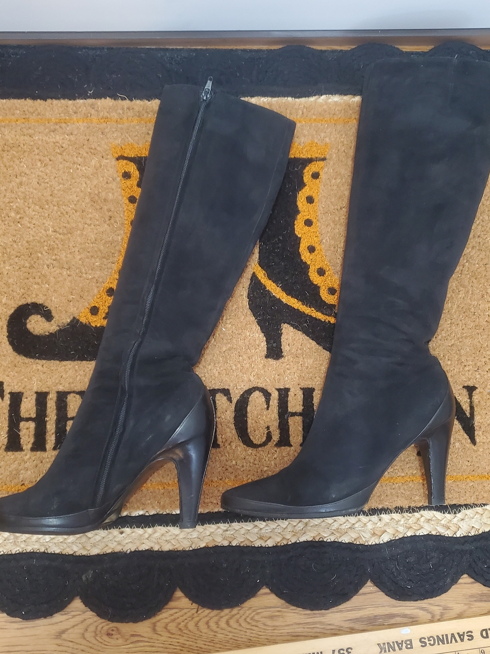 Classic Black Knee-High Suede Heeled Boots - Women's